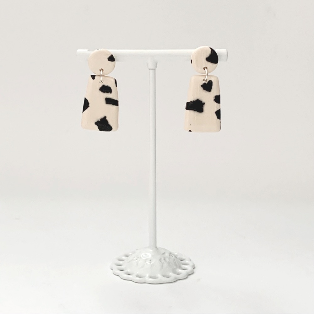 🖤Cream and Black Clay Earrings Hypoallergenic